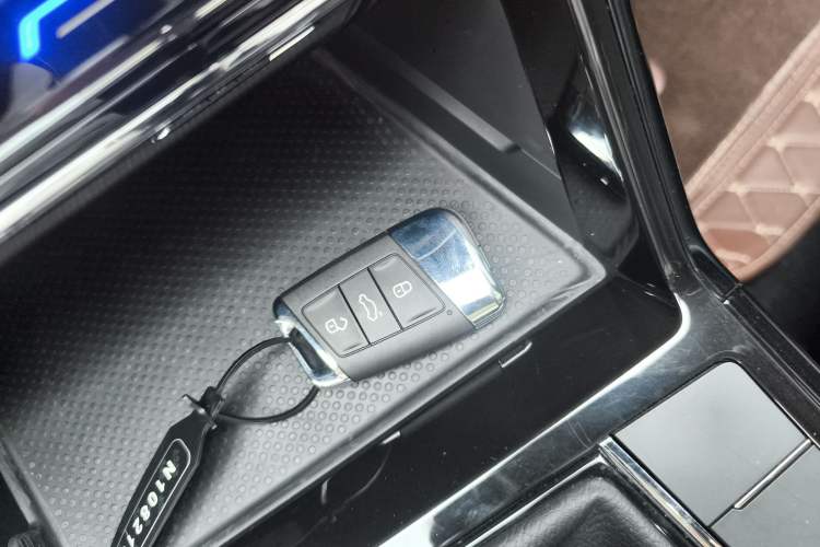 Used Volkswagen Passat 2023 Revised 330TSI Elite Edition Vehicle Key