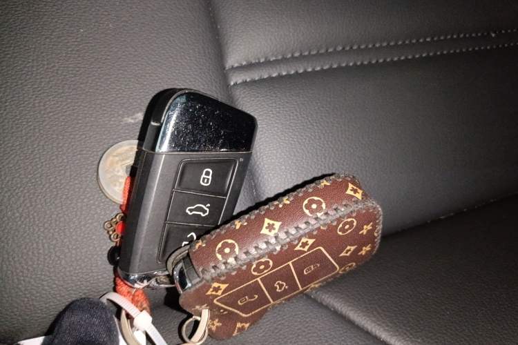 Used Volkswagen Passat 2023 280TSI Business Edition Vehicle Key