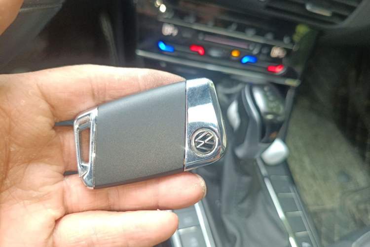 Used Volkswagen Passat 2023 330TSI Starry Elite Edition Vehicle Key