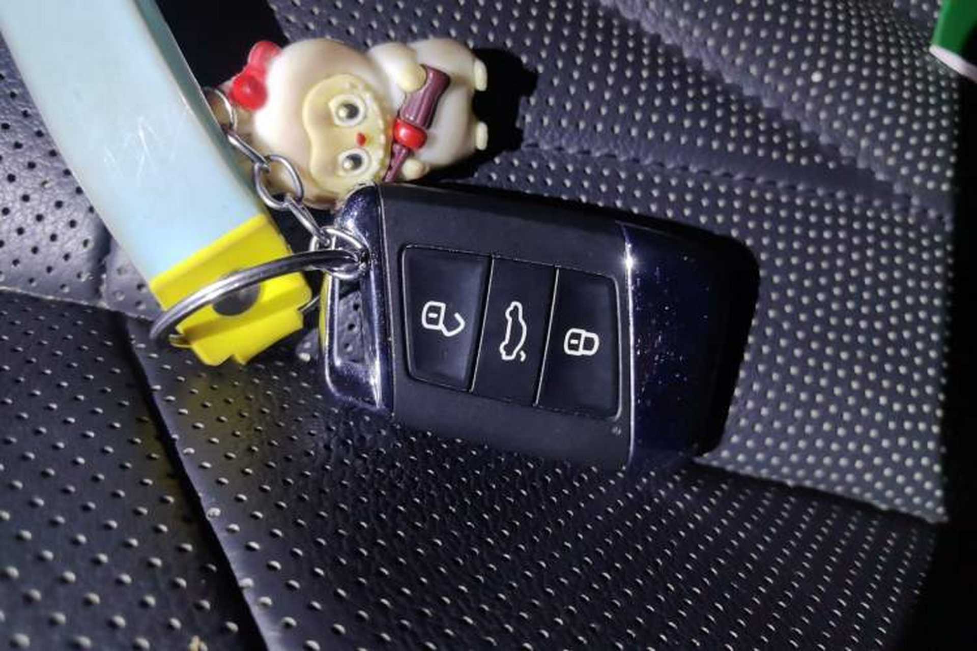 Used Volkswagen Passat 2023 330TSI Luxury Edition Vehicle Key
