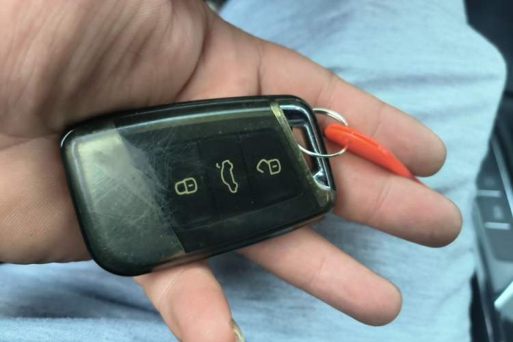 Used Volkswagen Passat 2023 330TSI Elite Edition Vehicle Key