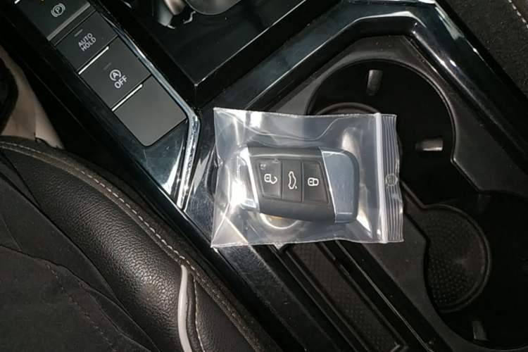 Used Volkswagen Passat 2023 330TSI Elite Edition Vehicle Key