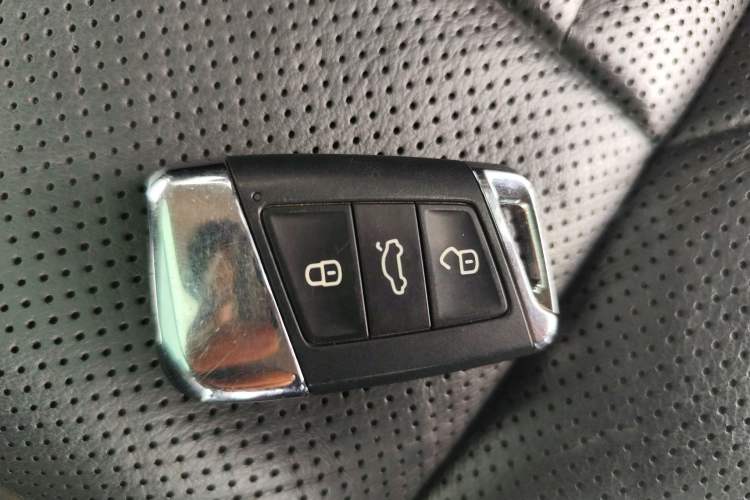 Used Volkswagen Passat 2023 Restyled 330TSI Starry Luxury Edition Vehicle Key