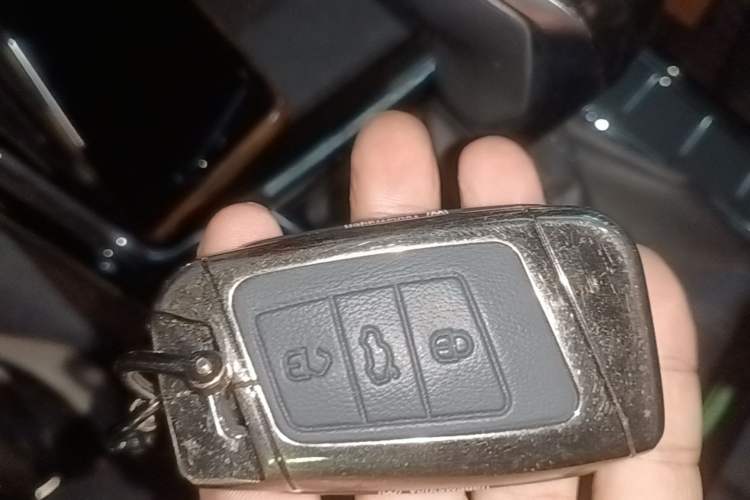 Used Volkswagen Passat 2023 Revised 330TSI Elite Edition Vehicle Key