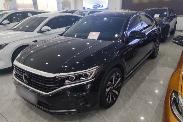 Used Volkswagen Passat 2023 Facelift 330TSI Luxury Edition