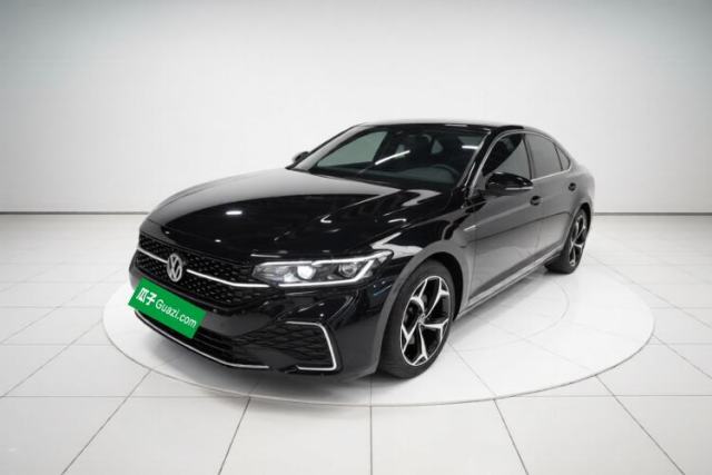 Used Volkswagen Passat 2023 Restyled 330TSI Starry Luxury Edition