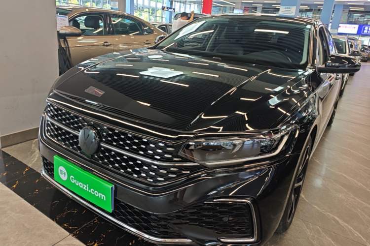 Used Volkswagen Passat 2023 Revised 330TSI Starry Elite Edition Guazi used car, China used car export, Used car for sale, Used  cars, Cheapest cars for sale