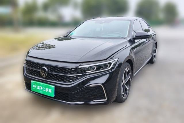 Used Volkswagen Passat 2023 330TSI Starry Luxury Edition