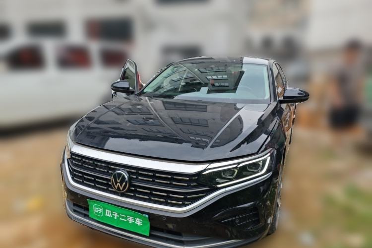 Used Volkswagen Passat 2023 Facelift 330TSI Luxury Edition Guazi used car, China used car export, Used car for sale, Used  cars, Cheapest cars for sale