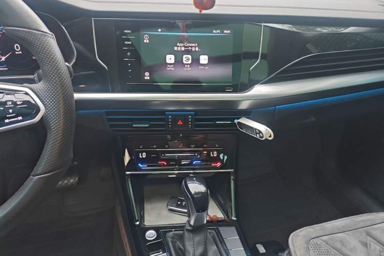 Used Volkswagen Passat 2023 Revised 330TSI Starry Elite Edition Audio And AC Panel