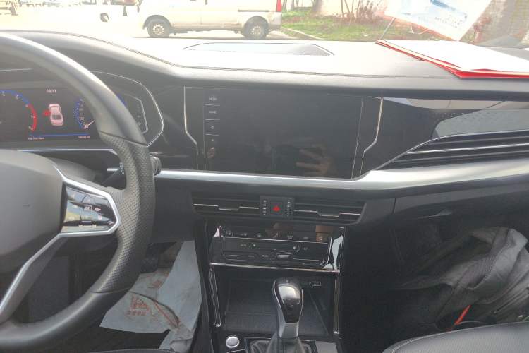Used Volkswagen Passat 2023 Revised Version 380TSI Flagship Edition Audio And AC Panel