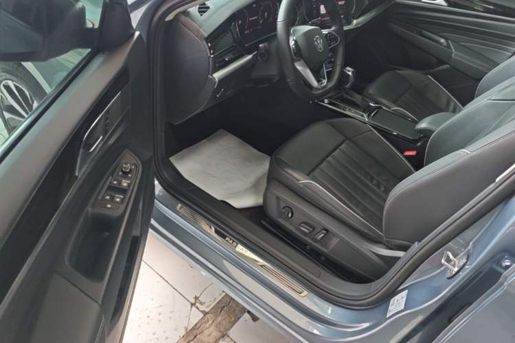 Used Volkswagen Passat 2023 Revised 330TSI Elite Edition Driver Seat