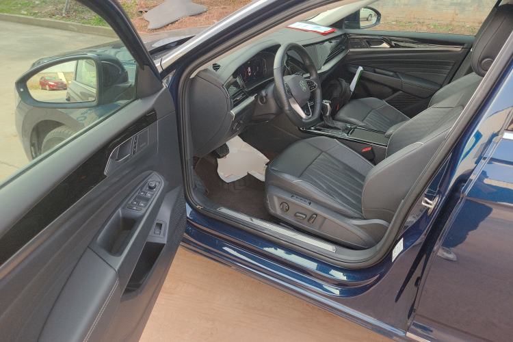 Used Volkswagen Passat 2023 Revised Version 380TSI Flagship Edition Driver Seat