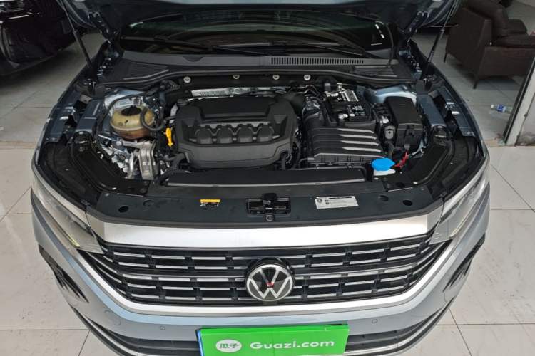 Used Volkswagen Passat 2023 Revised 330TSI Elite Edition Engine Bay