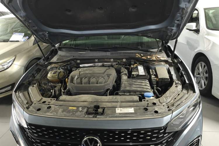 Used Volkswagen Passat 2023 Restyled 330TSI Starry Luxury Edition Engine Bay