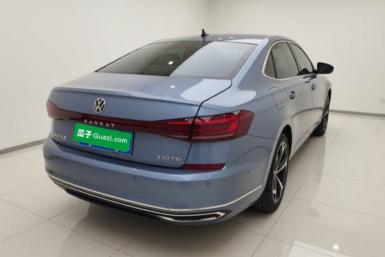 Used Volkswagen Passat 2023 330TSI Starry Luxury Edition Exterior 5