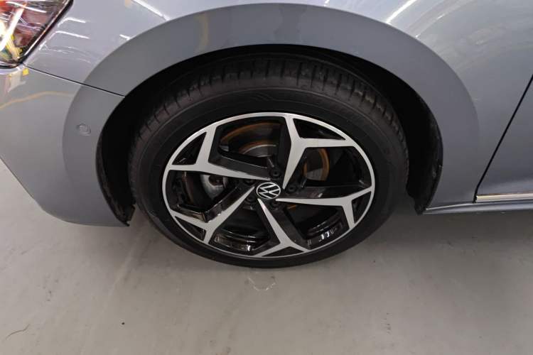 Used Volkswagen Passat 2023 330TSI Starry Luxury Edition Exterior 5