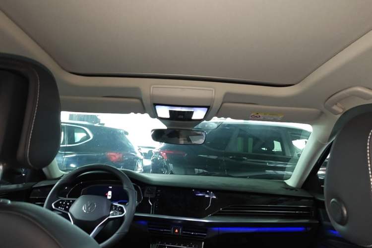 Used Volkswagen Passat 2023 Restyled 330TSI Starry Luxury Edition Headliner