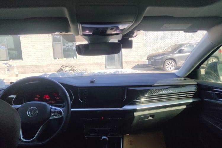 Used Volkswagen Passat 2023 330TSI Starry Luxury Edition Headliner