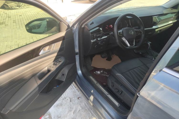 Used Volkswagen Passat 2023 330TSI Starry Luxury Edition Interior 3