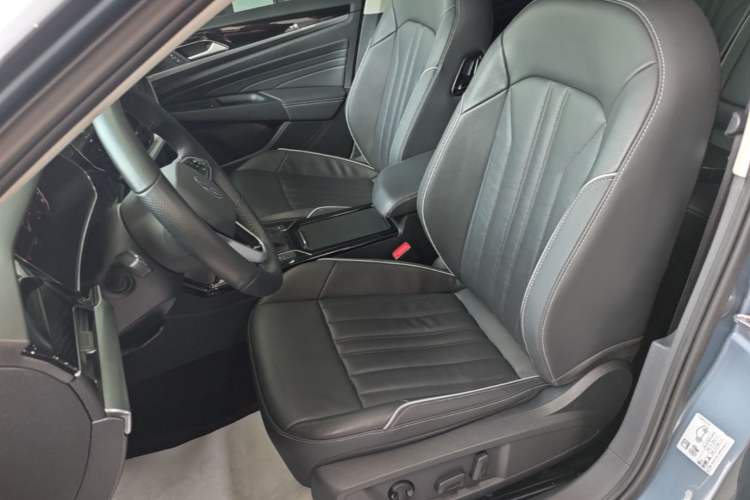 Used Volkswagen Passat 2023 Revised 330TSI Elite Edition Left Front Seat