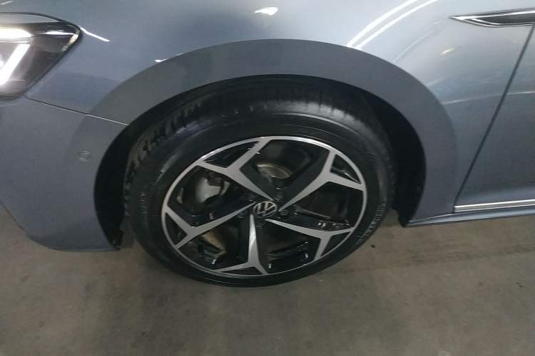 Used Volkswagen Passat 2023 330TSI Starry Luxury Edition Left Front Wheel Hub