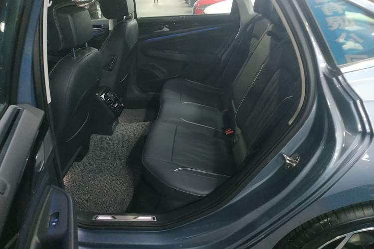 Used Volkswagen Passat 2023 330TSI Starry Luxury Edition Left Rear Seat