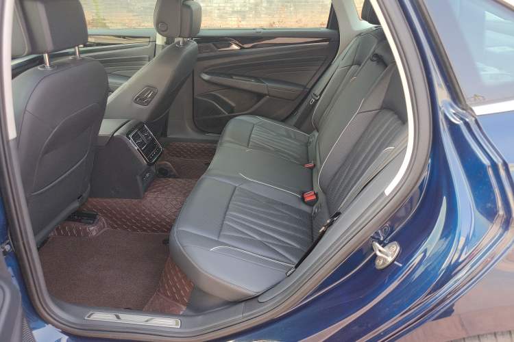 Used Volkswagen Passat 2023 Revised Version 380TSI Flagship Edition Left Rear Seat