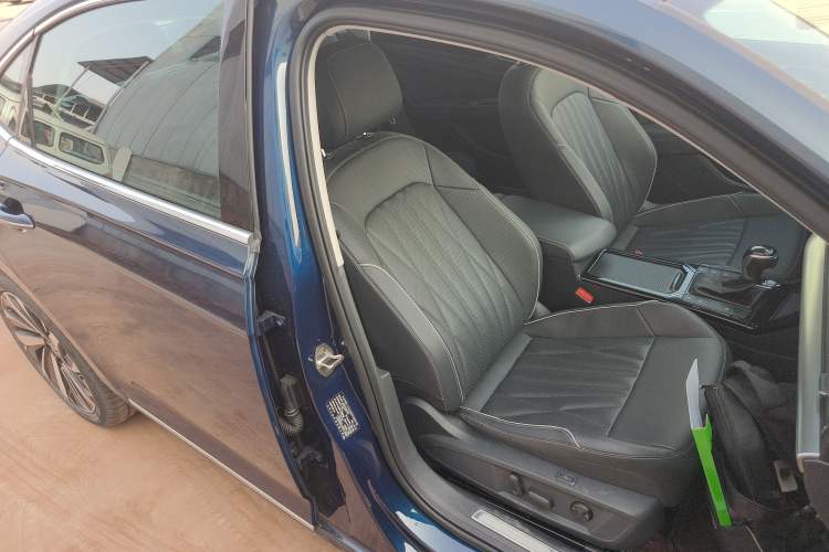 Used Volkswagen Passat 2023 Revised Version 380TSI Flagship Edition Right Front Seat