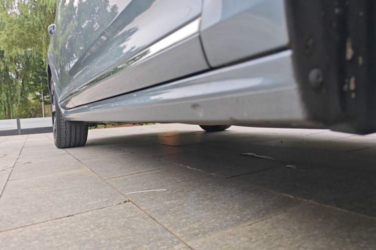 Used Volkswagen Passat 2023 Revised 330TSI Starry Elite Edition Right Side Sill
