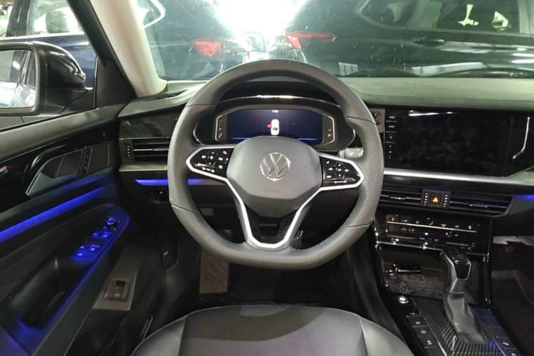 Used Volkswagen Passat 2023 Restyled 330TSI Starry Luxury Edition Steering Wheel