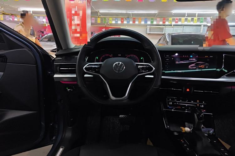 Used Volkswagen Passat 2023 330TSI Starry Luxury Edition Steering Wheel