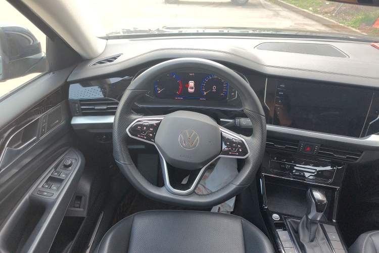Used Volkswagen Passat 2023 Revised Version 380TSI Flagship Edition Steering Wheel