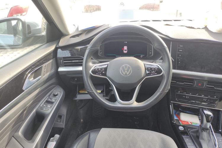 Used Volkswagen Passat 2023 330TSI Prestige Edition Steering Wheel