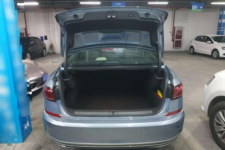 Used Volkswagen Passat 2023 330TSI Starry Luxury Edition Trunk