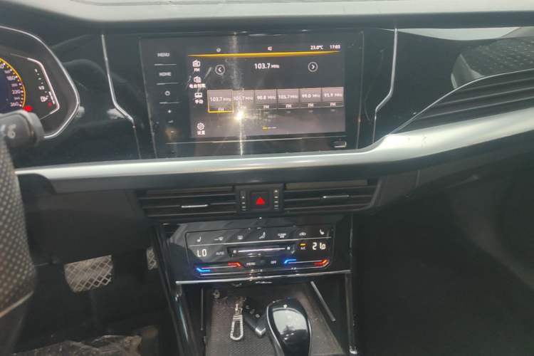 Used Volkswagen Passat 2023 Revised 330TSI Elite Edition Audio And AC Panel