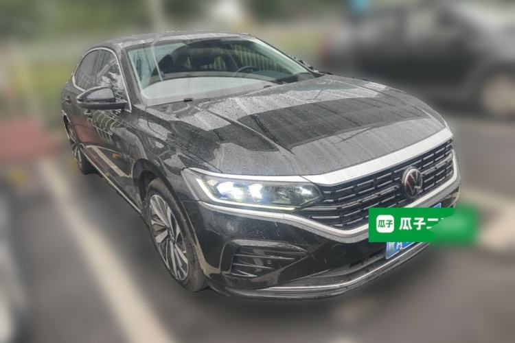 Used Volkswagen Passat 2023 Revised 330TSI Elite Edition Front Right 45 Deg