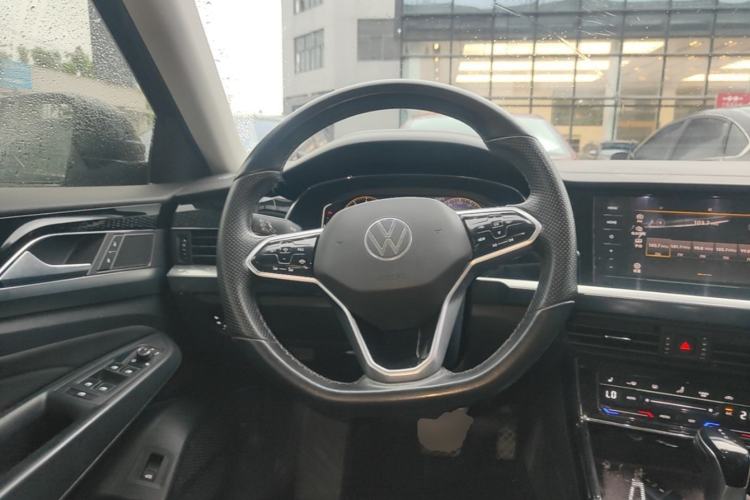 Used Volkswagen Passat 2023 Revised 330TSI Elite Edition Steering Wheel