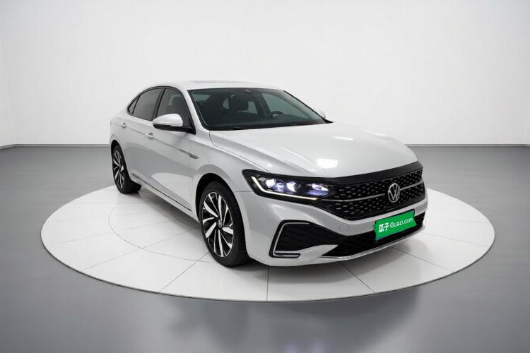 Used Volkswagen Passat 2023 330TSI Starry Elite Edition Exterior 1