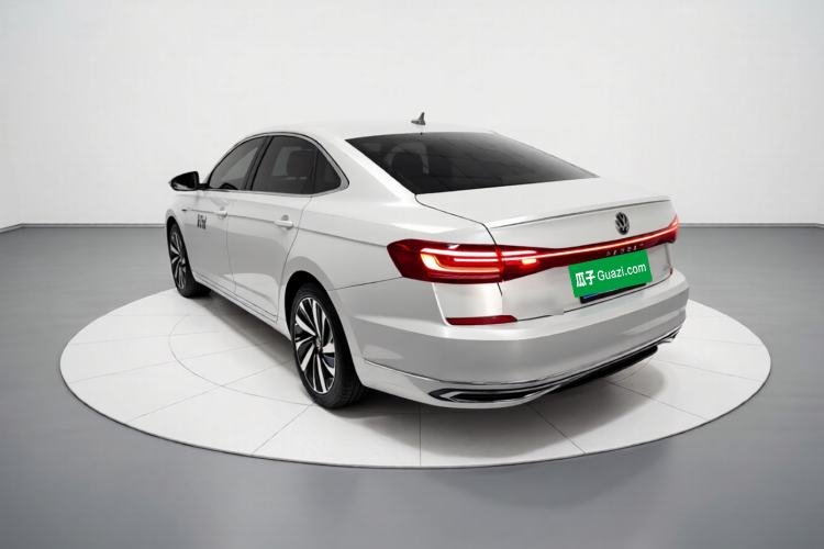 Used Volkswagen Passat 2023 330TSI Starry Elite Edition Exterior 2