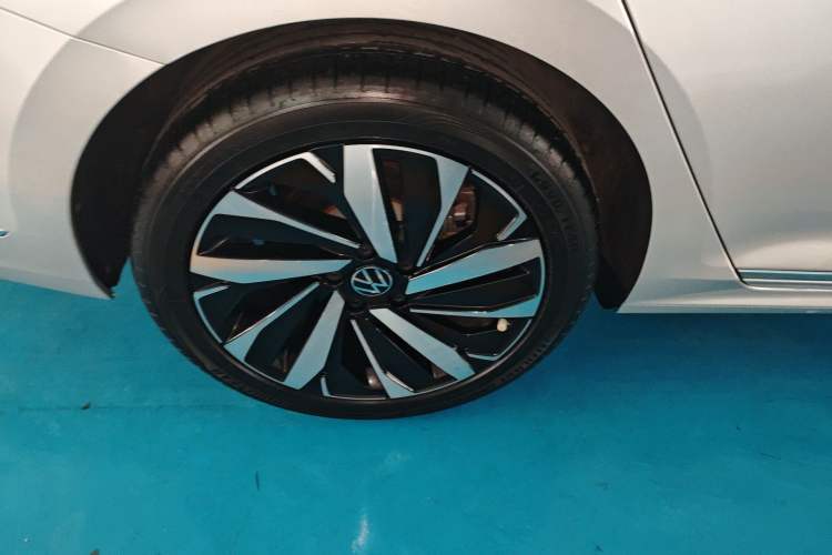 Used Volkswagen Passat 2023 330TSI Starry Elite Edition Exterior 5