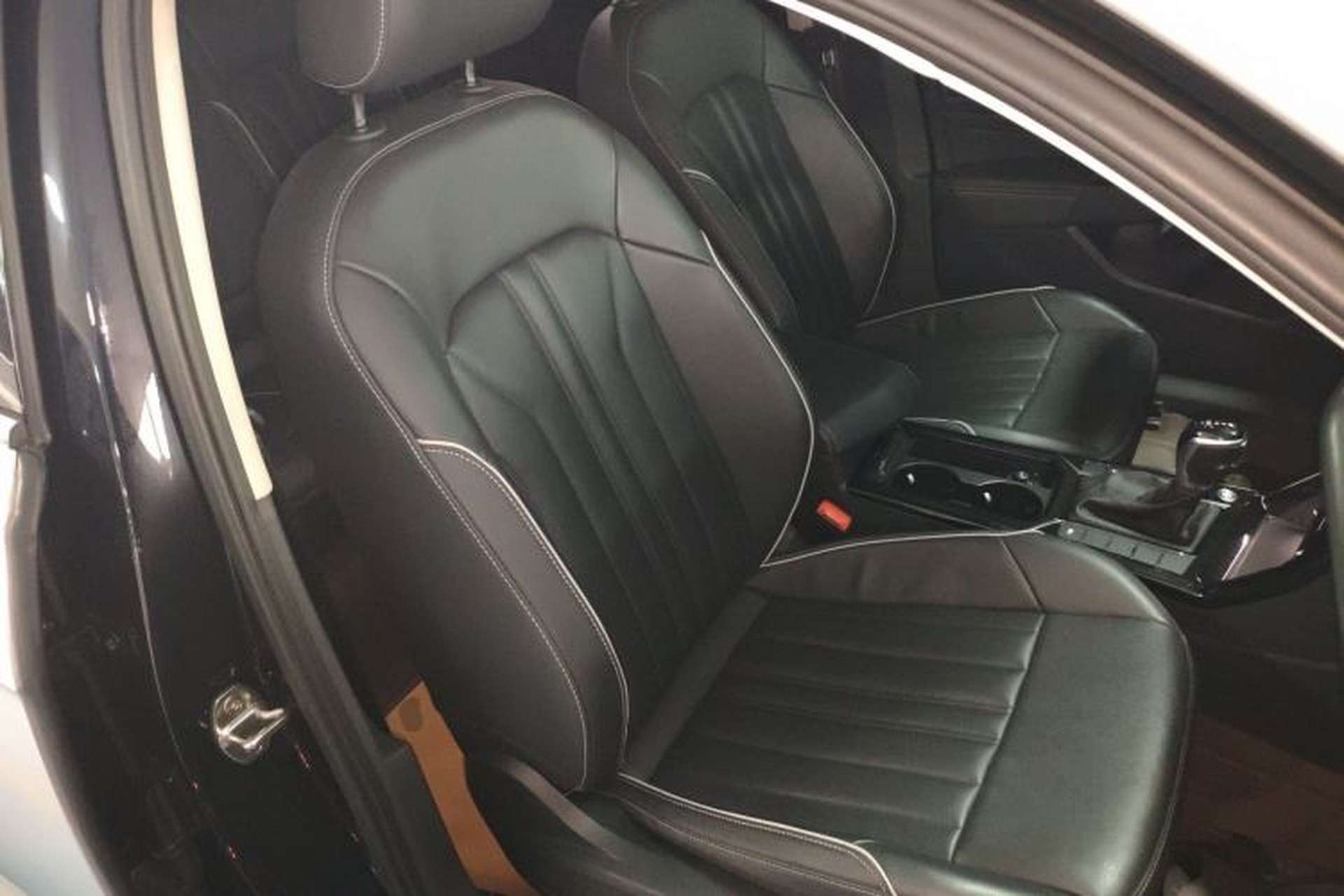 Used Volkswagen Passat 2023 330TSI Starry Elite Edition Right Front Seat