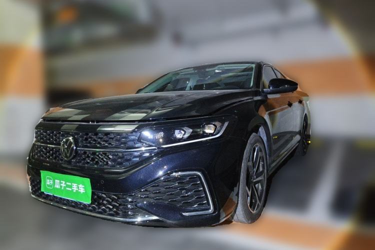 Used Volkswagen Passat 2024 380TSI Starry Dragon Edition Guazi used car, China used car export, Used car for sale, Used cars, Cheapest cars for sale