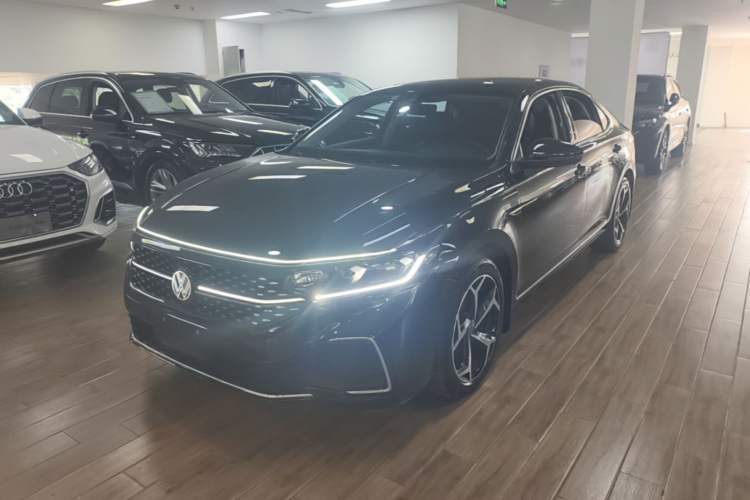 Used Volkswagen Passat 2024 380TSI Starry Dragon Edition Guazi used car, China used car export, Used car for sale, Used cars, Cheapest cars for sale
