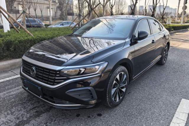 Ojetý Volkswagen Passat 2024 280TSI Elite Edition