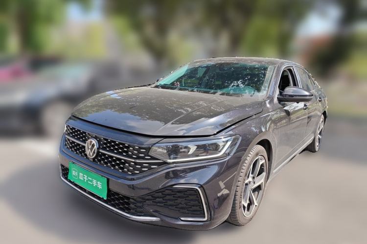 Volkswagen Passat 2024 380TSI Starry Dragon Edition - Dragon Rise