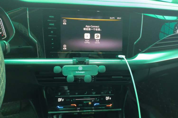 Used Volkswagen Passat 2024 380TSI Starry Dragon Edition Audio And AC Panel