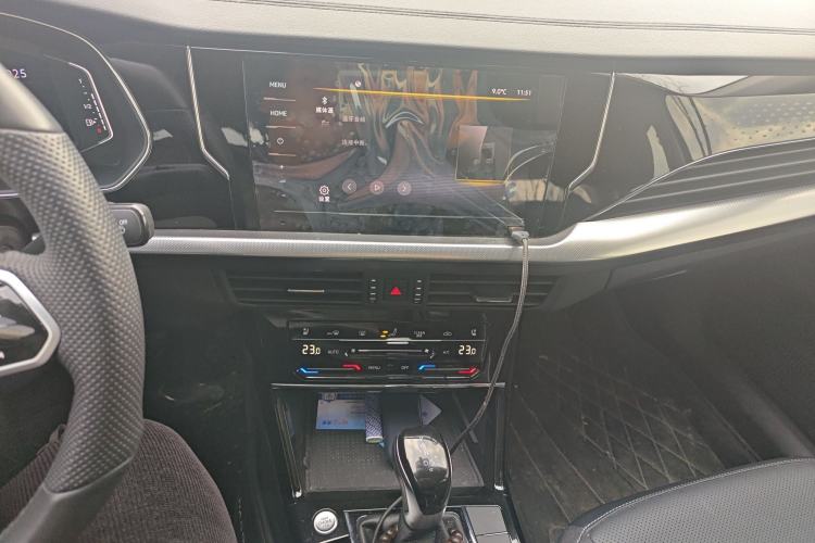 Used Volkswagen Passat 2024 330TSI Elite Edition Audio And AC Panel