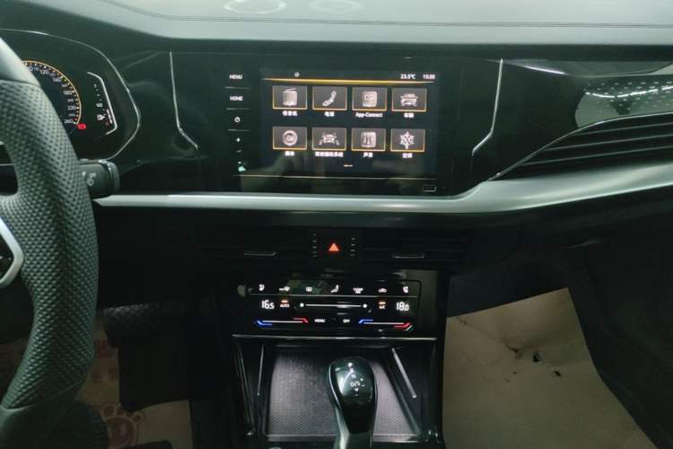 Used Volkswagen Passat 2024 380TSI Starry Elite Edition Audio And AC Panel