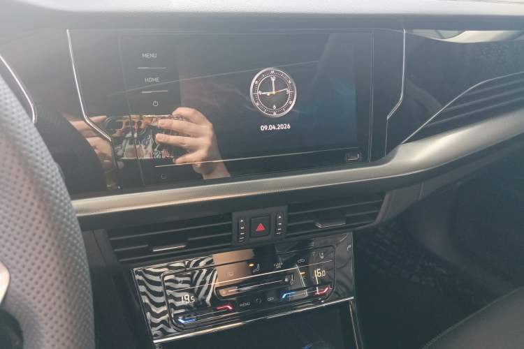 Used Volkswagen Passat 2024 330TSI Elite Edition Audio And AC Panel